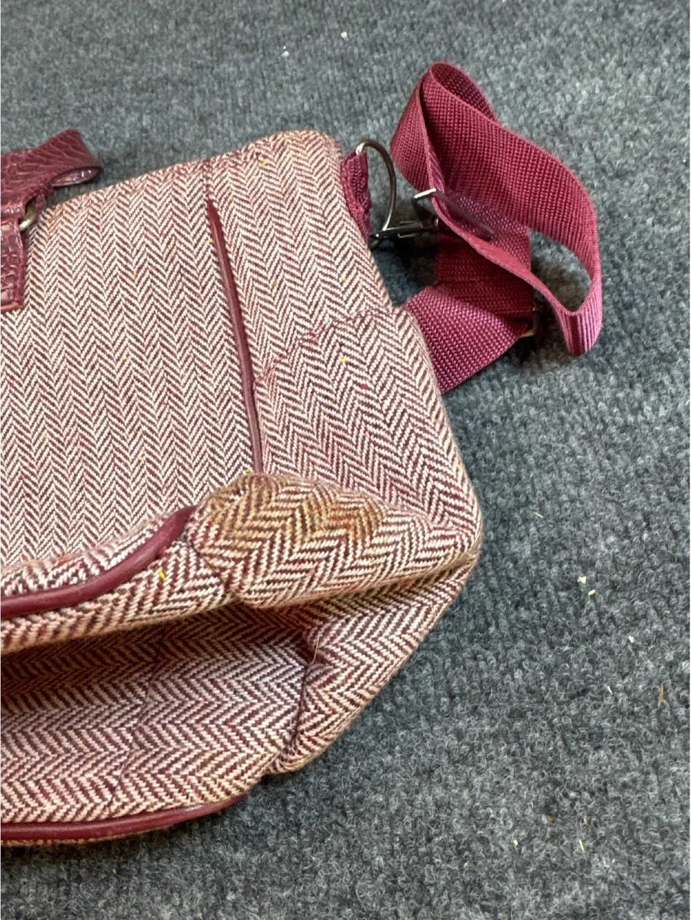 Womens Red Herringbone Weekender Duffel Bag Carry On Travel Shoulder Tote